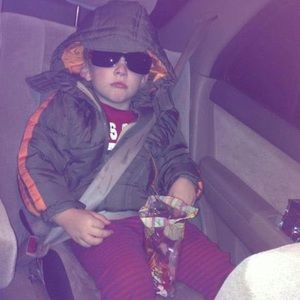 Meet your Posher, Ethan